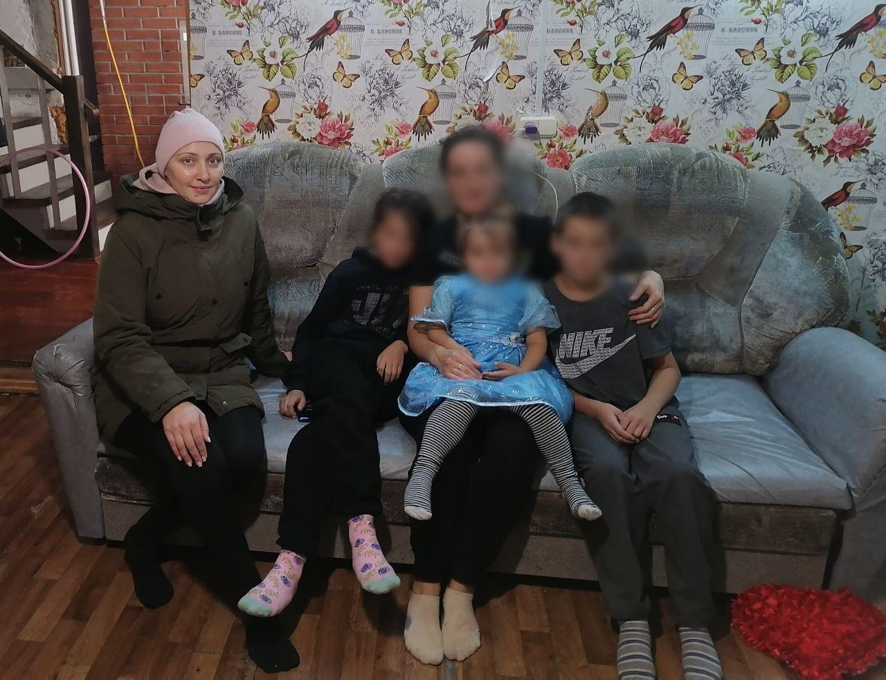 Семье бойца СВО из Цильнинского района помогли с отоплением и ремонтом дома.