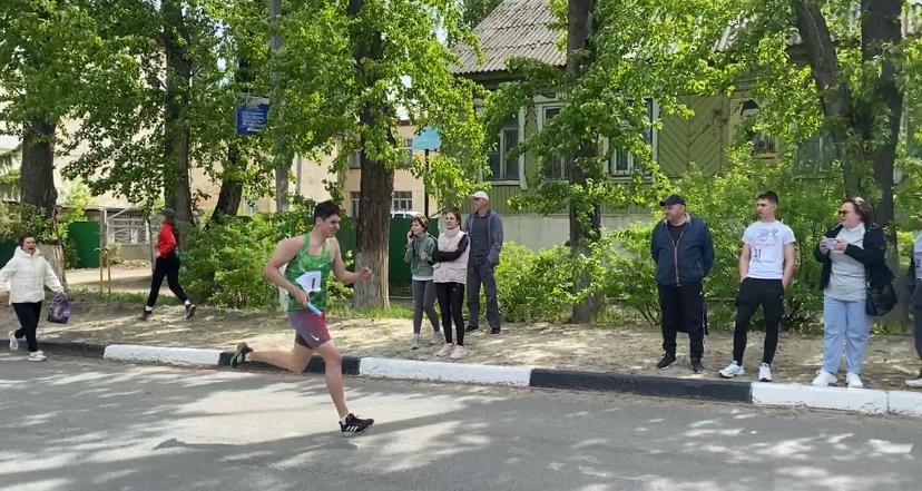 В Барыше проходит легкоатлетическая эстафета на призы газеты «Барышские вести».