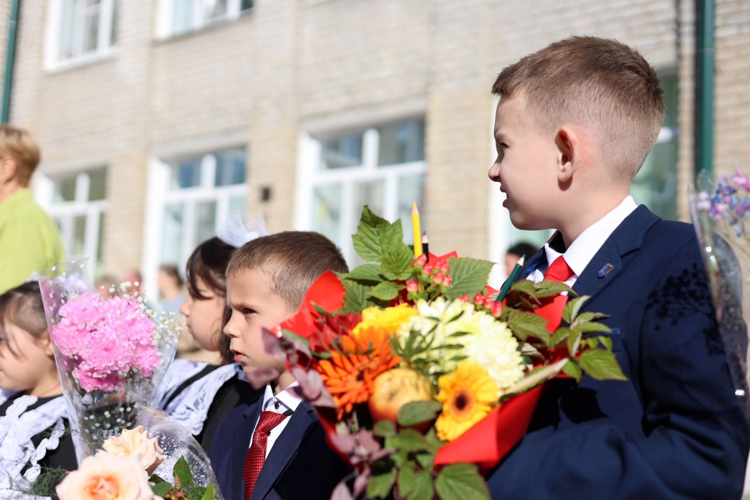 Поздравляем с началом учебного года.