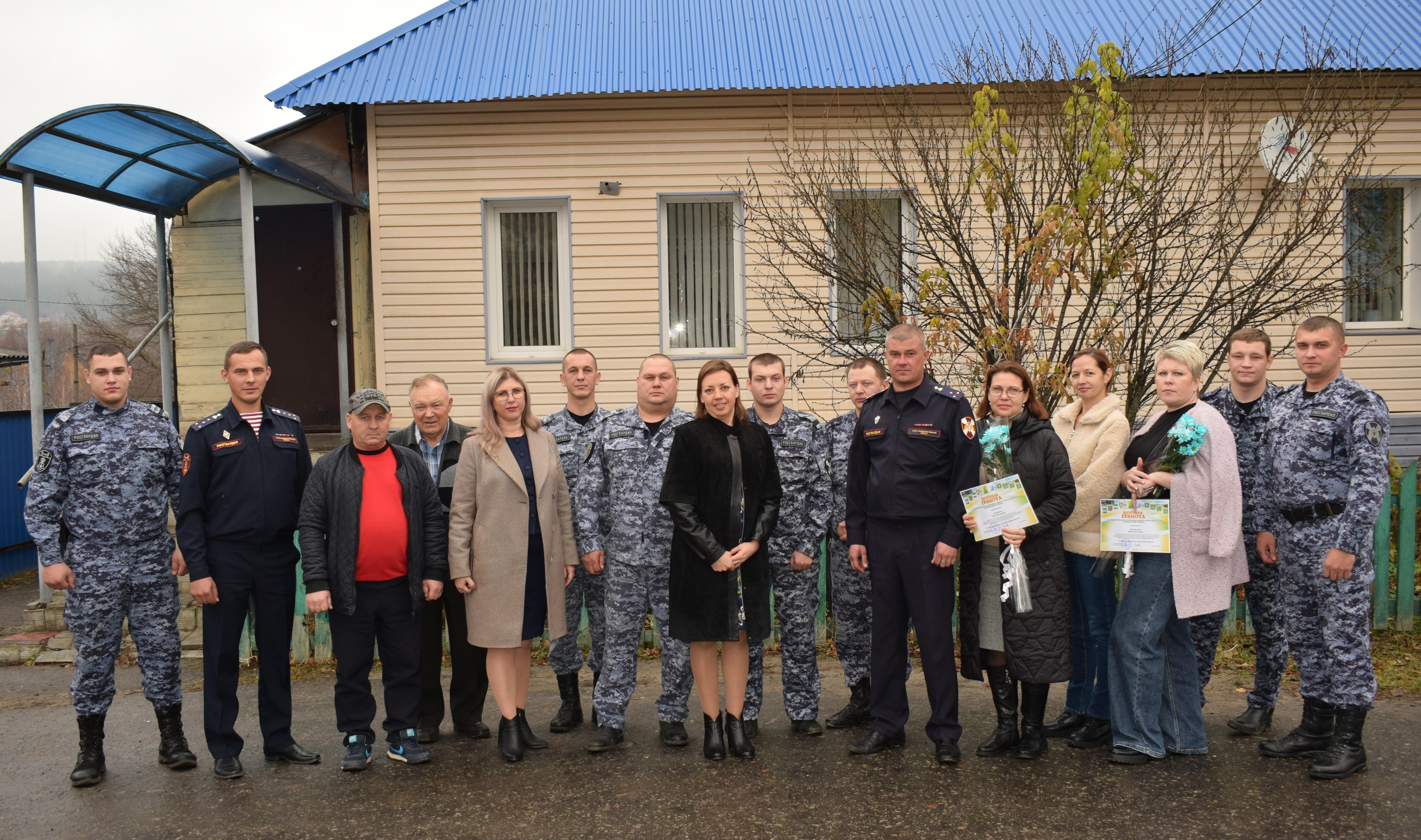 Поздравляем с днем образования вневедомственной охраны.