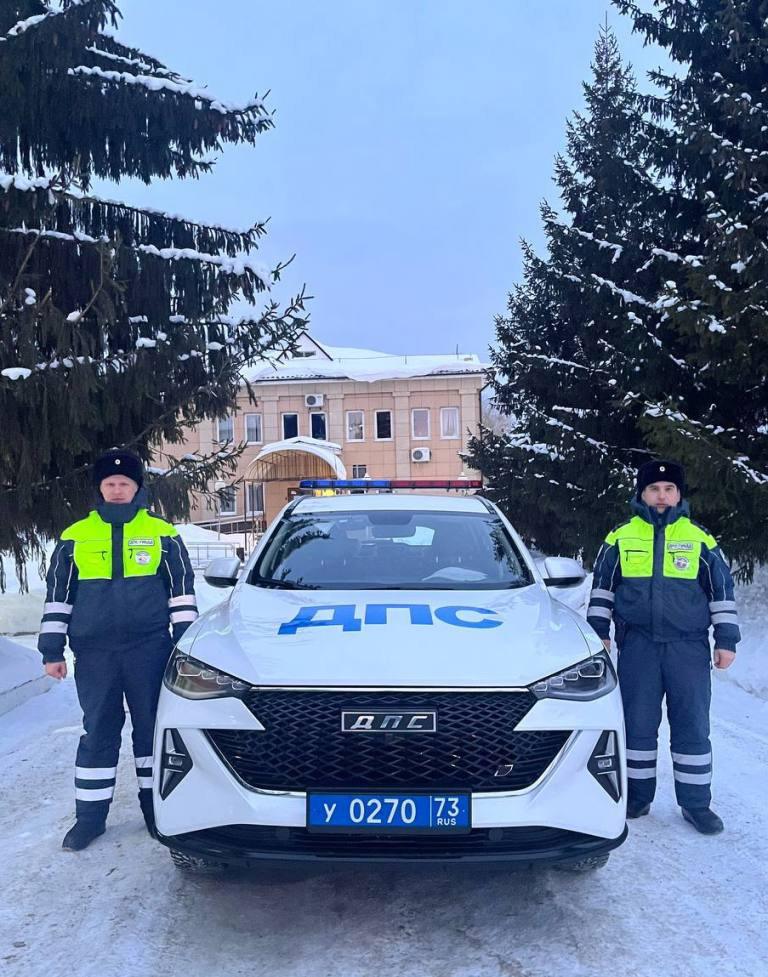 Житель Самарской области поблагодарил сотрудников Госавтоинспекции Ульяновской области за оказанную помощь на дороге.