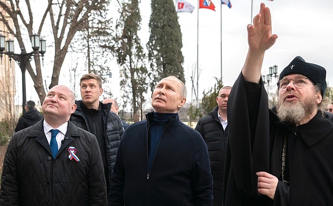 Владимир Путин посетил Севастополь. Владимир Путин посетил Севастополь.