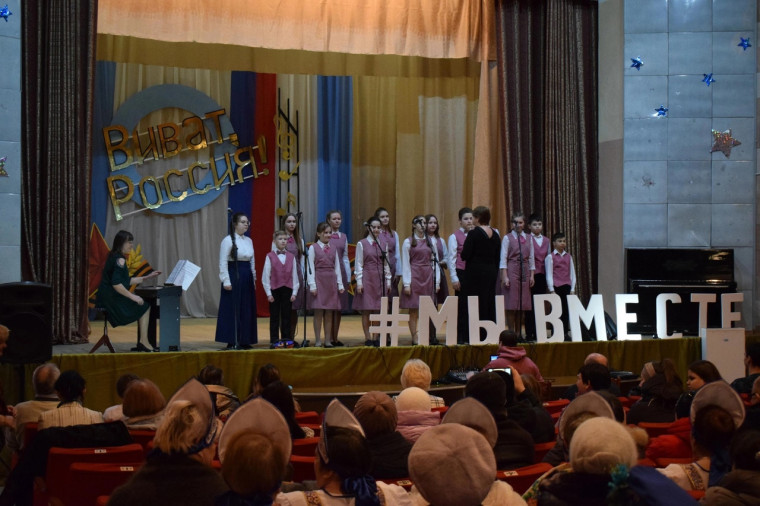 Фестиваль патриотической песни в честь празднования Дня Защитника Отечества состоялся в Доме народного творчества 19 февраля.