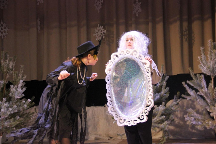 29 декабря в 15:00 состоится Новогодний спектакль «Сказка волшебного зеркала».